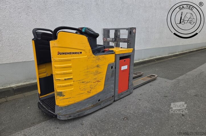 Préparateur de commandes double niveau Jungheinrich ERD 220