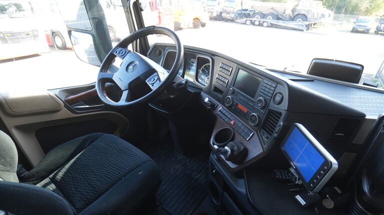 Седельный тягач Mercedes-Benz Actros 3351 6x4, пробег 360 700 км Mercedes-Benz Actros 3351 6x4 tractor unit 360.700km
