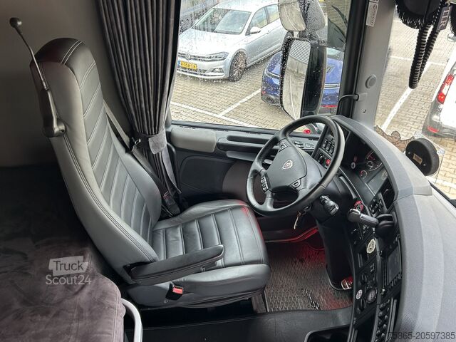 Standard-SZM Scania R520 V8 / Showtruck / Buffl Special Interior / ...