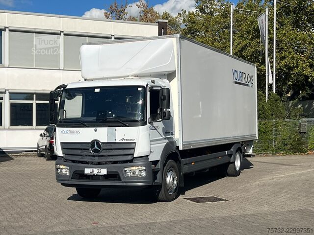 Camião de caixa fechada Mercedes-Benz Atego  1523 Koffer Rolltor  LBW Seitentür 200 TKm