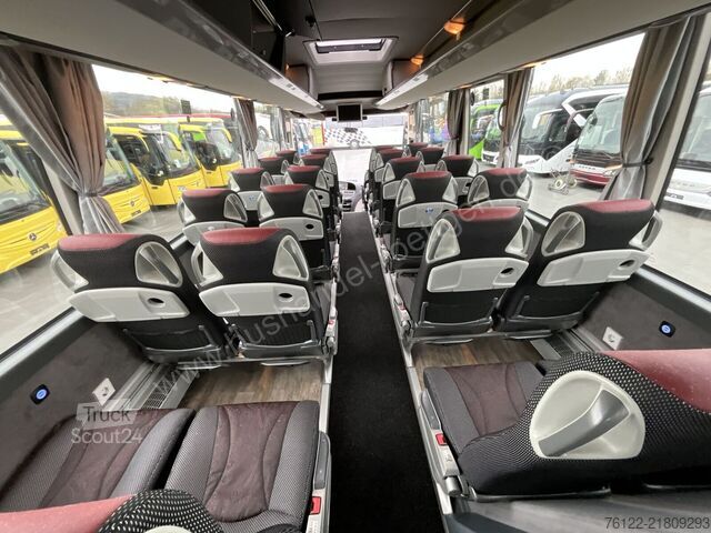 Diaľkový autobus Setra S 516 HD/2