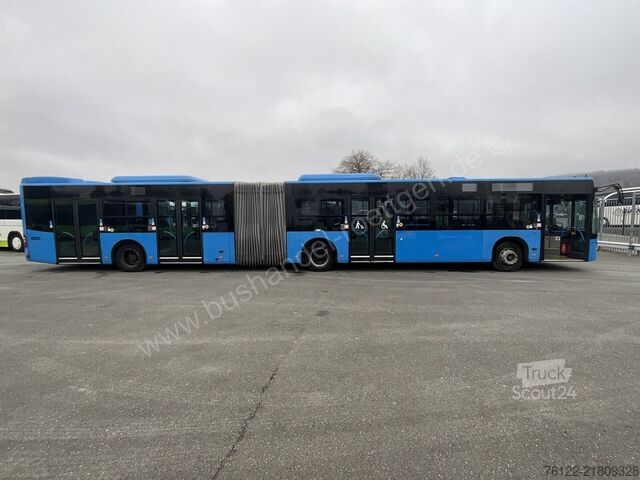 Zglobni avtobus Mercedes-Benz Conecto G