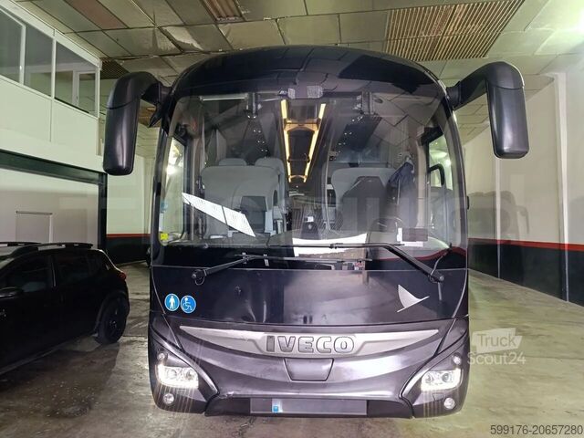 Car de tourisme IVECO Magelys