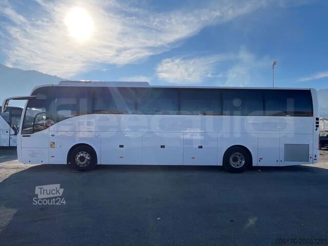 Tur aracı Volvo 9700