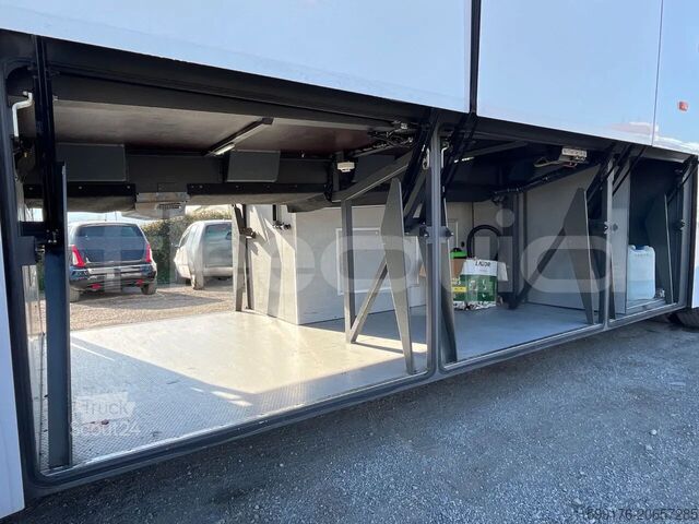 Tur aracı Volvo 9700