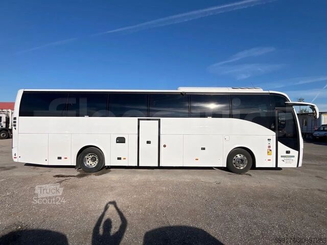 Tur aracı Volvo 9700