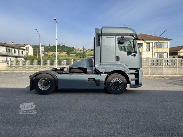 Trækker FORD TRUCKS LEGACY 1845T