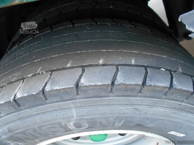 Caminhão com plataforma e lona SCANIA R450 6x2 CENTINA + SPONDA