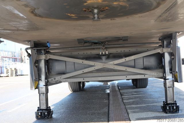 Rashladna poluprikolica SCHMITZ CARGOBULL SKO 18 /LBW BÄR 2500 kg / CARRIER 1550 / ROLLTOR