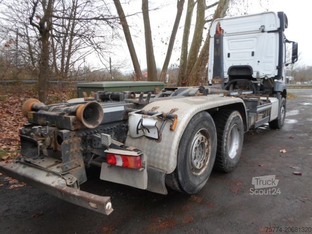 Kanca kasalı yük kamyonu (roll-off) MERCEDES-BENZ 2545 L/ Meiller Abroller/ Lenkachse