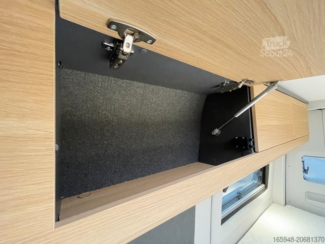 Kemperis ADRIA Twin Max 680 SGX *MAN*Automatik*ACC*Hubbett*