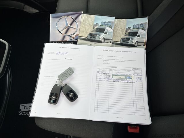 Nákladní automobil s plošinou a jeřábem Mercedes-Benz Sprinter 515 CDI Automaat Hiab 029 Laadkraan Li...