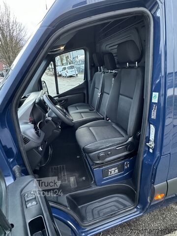 Kastenwagen Mercedes-Benz Sprinter 317 CDI Kasten Hochdach 3-Sitze