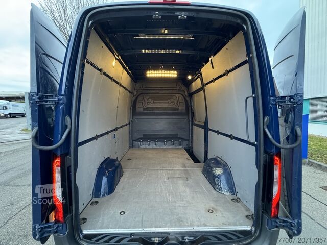 Kastenwagen Mercedes-Benz Sprinter 317 CDI Kasten Hochdach 3-Sitze