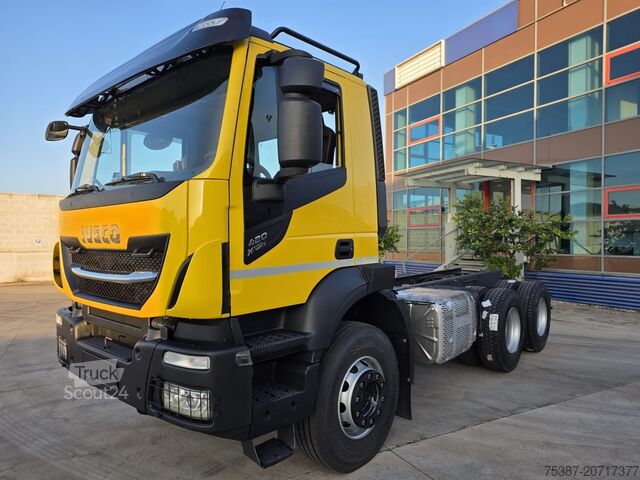 Truck chassis iveco Trakker