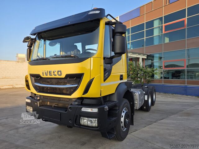 Truck chassis iveco Trakker