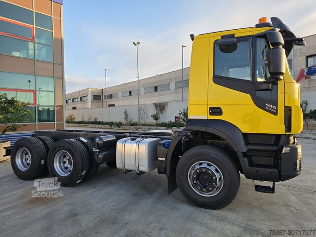 Truck chassis iveco Trakker
