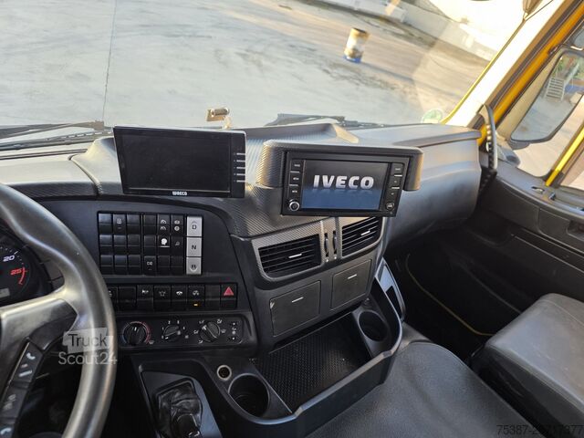 Truck chassis iveco Trakker