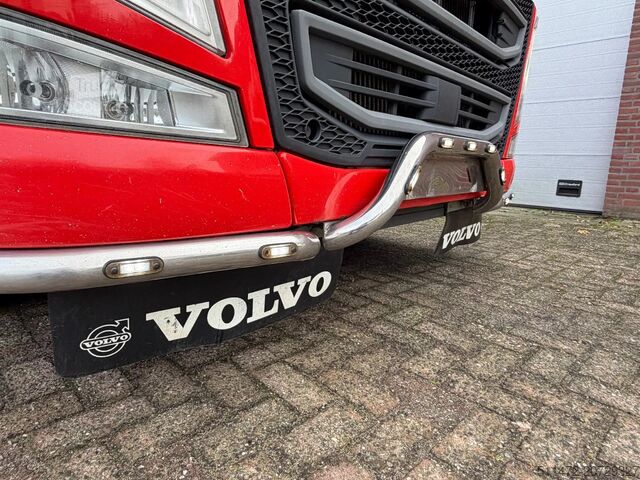 Standard-SZM Volvo FH 540 / 6X4 / Retarder / Lift-Axle / 2 Tanks