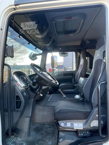 Gesloten bak MAN TGL8.180