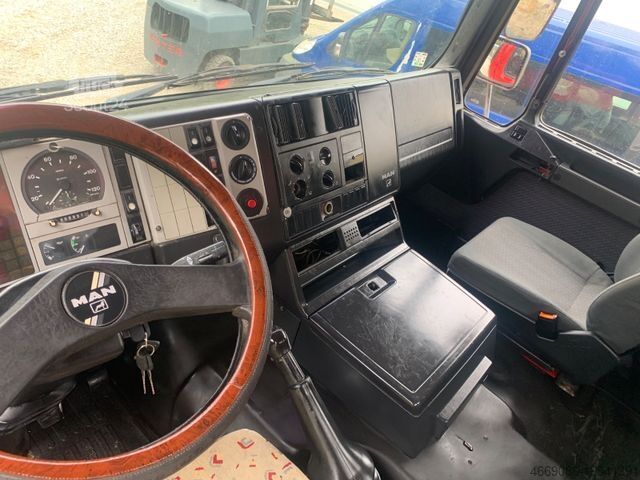 Camion benne MAN F2000 35.403 8x6 Blat/Blatt