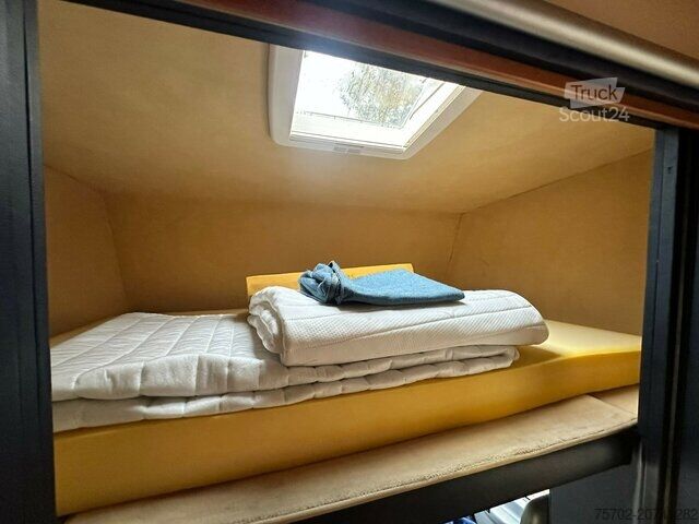 Camion pour bétail Mercedes-Benz Atego 1223 Ketterer 5-6 Pferde Wohnmobilzul.