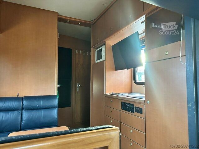 Camion pour bétail Mercedes-Benz Atego 1223 Ketterer 5-6 Pferde Wohnmobilzul.