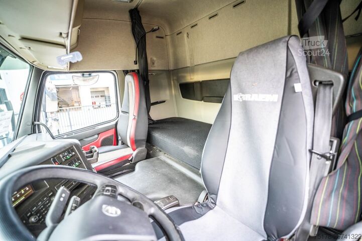 Standard tractor VOLVO FMX 460 GLOB + HYDR