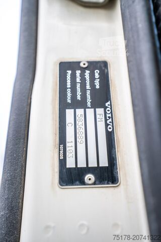 Standard-SZM VOLVO FMX 460 GLOB + HYDR