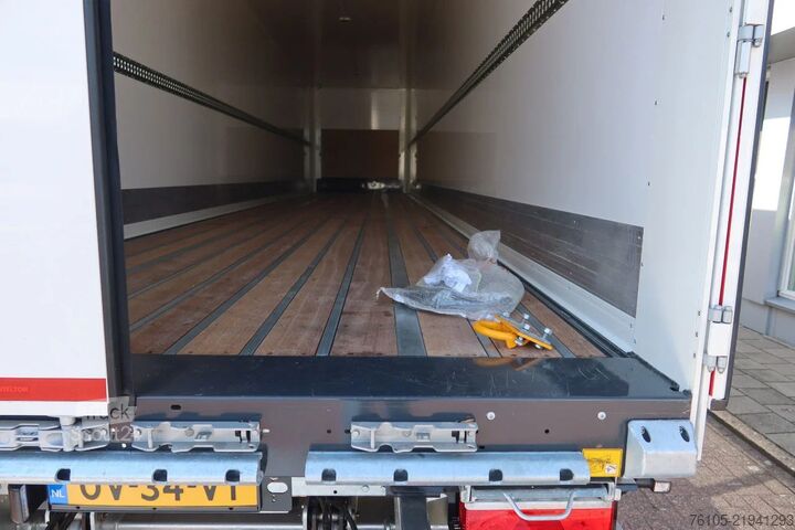 Koffer Wielton 3 Asser. Gesloten met Dhollandia klep 2500 kg L...