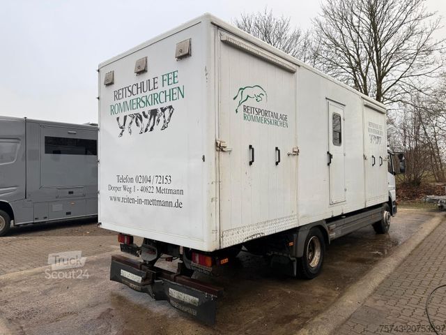 Veewagen MERCEDES-BENZ ATEGO 1328 6 Pferde nur 71 TKM