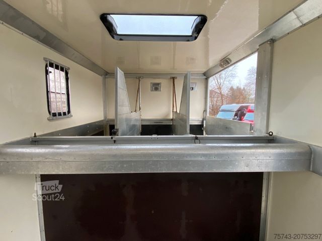 Veewagen MERCEDES-BENZ ATEGO 1328 6 Pferde nur 71 TKM