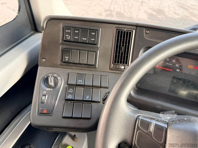 Αρθρωτό λεωφορείο VOLVO 7900 G Hybrid || 6 Fahrzeuge