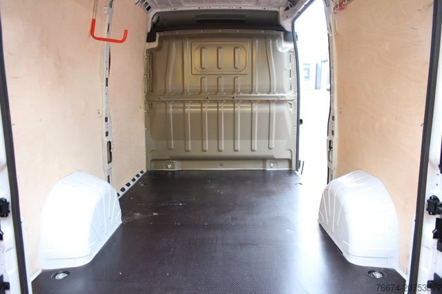 Panel van FIAT Ducato 35 L2H2 180 Automatik Kamera Navi