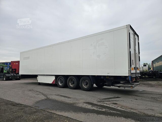 Транспорт в хладилници/фризери KRONE SD | FRIGE TRAILER WITH CARRIER |  AND LOADING ...
