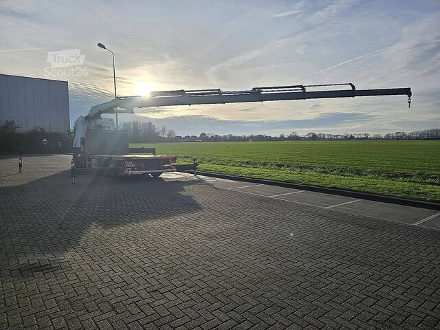 Rimorchio della piattaforma SCANIA R490