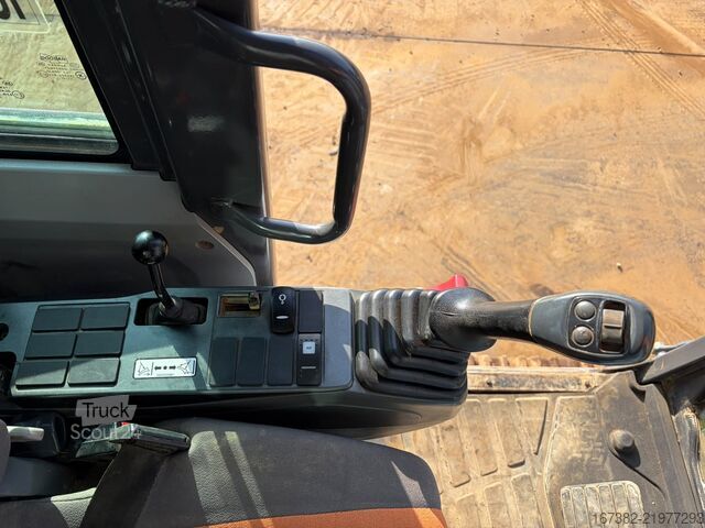 Escavatore cingolato Doosan DX140LCR-5