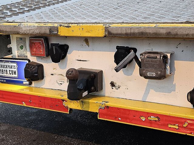 Fourgon porte-voitures VOLVO FL 210.12