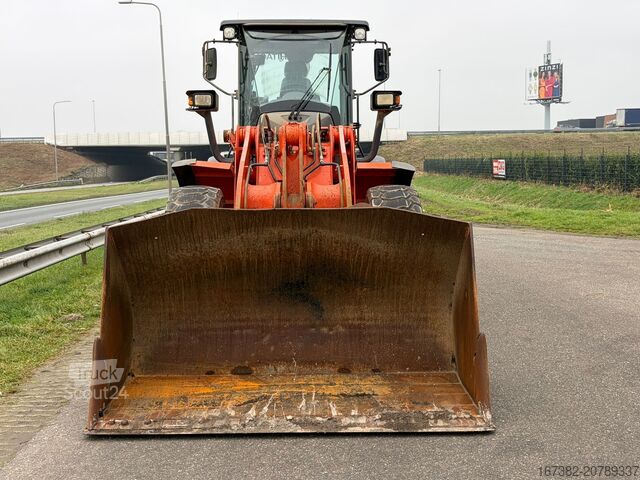 Nakladalnik Hitachi ZW180-5B-TPDX