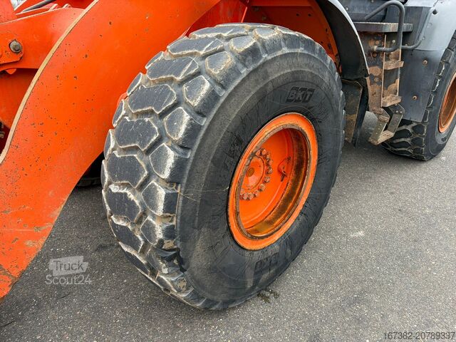 Nakladalnik Hitachi ZW180-5B-TPDX