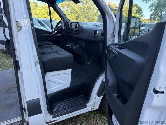 Kısa dingil mesafeli alçak tavanlı panelvan Mercedes-Benz Sprinter 315