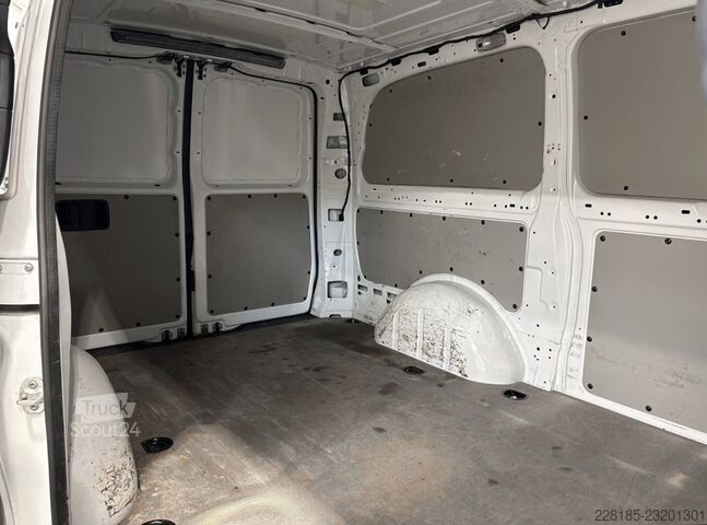 Kompaktais furgons Mercedes-Benz Vito III 116 - vito 116 cdi long my20