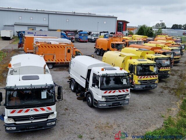 Kadunlakaisukone Mercedes-Benz Atego 1324 HSW Explorer 6 Hecksauger Vorsprühen