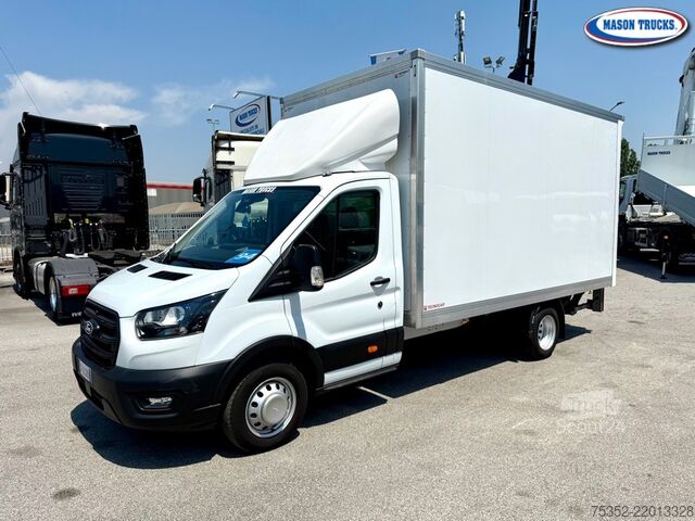 Transporter mit Koffer Ford Transit 2.0 TDI