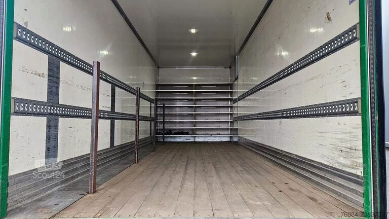 Mercedes-Benz Atego 1018 *L*Achteruitrijcamera*Automaat*Airco*Dhollandia Laadbrug*7149cm Mercedes-Benz Atego 1018 *L*Achteruitrijcamera*Automaat*Airco...