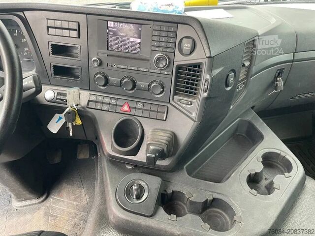 Camion-benne avec grue Mercedes-Benz Arocs 3342 *6x6*meegestuurd as*2zijdige kipper*...