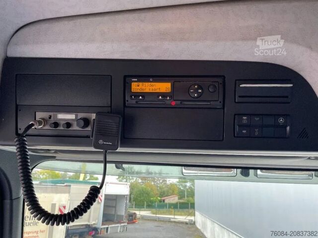 Camion-benne avec grue Mercedes-Benz Arocs 3342 *6x6*meegestuurd as*2zijdige kipper*...