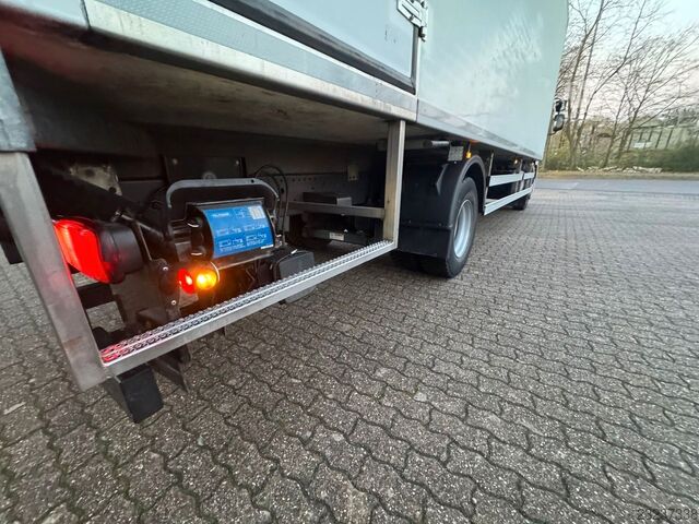 Soğutuculu kamyon DAF LF 16.260 Tiefkühlkoffer mit Ladebordwand