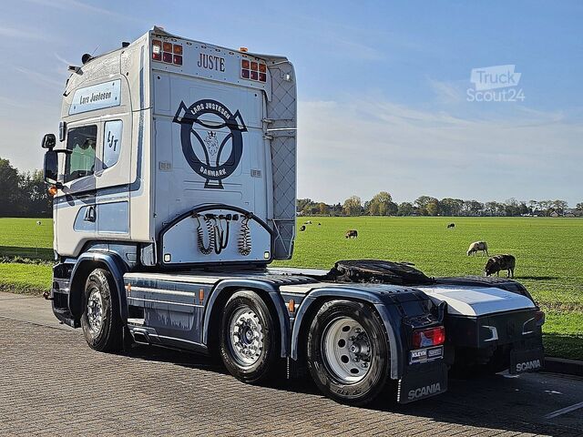SCANIA R580 V8 6x2/4, cu două punți directoare, cutie de viteze manuală, interior special SCANIA R580 V8 6X2/4 TWIN STEER MANUAL GEARBOX SPECIAL...
