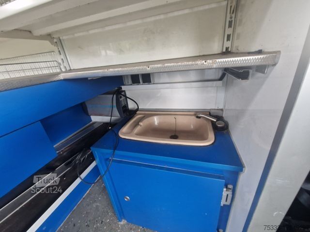 Prispôsobená dodávka MERCEDES-BENZ 816  D Vario